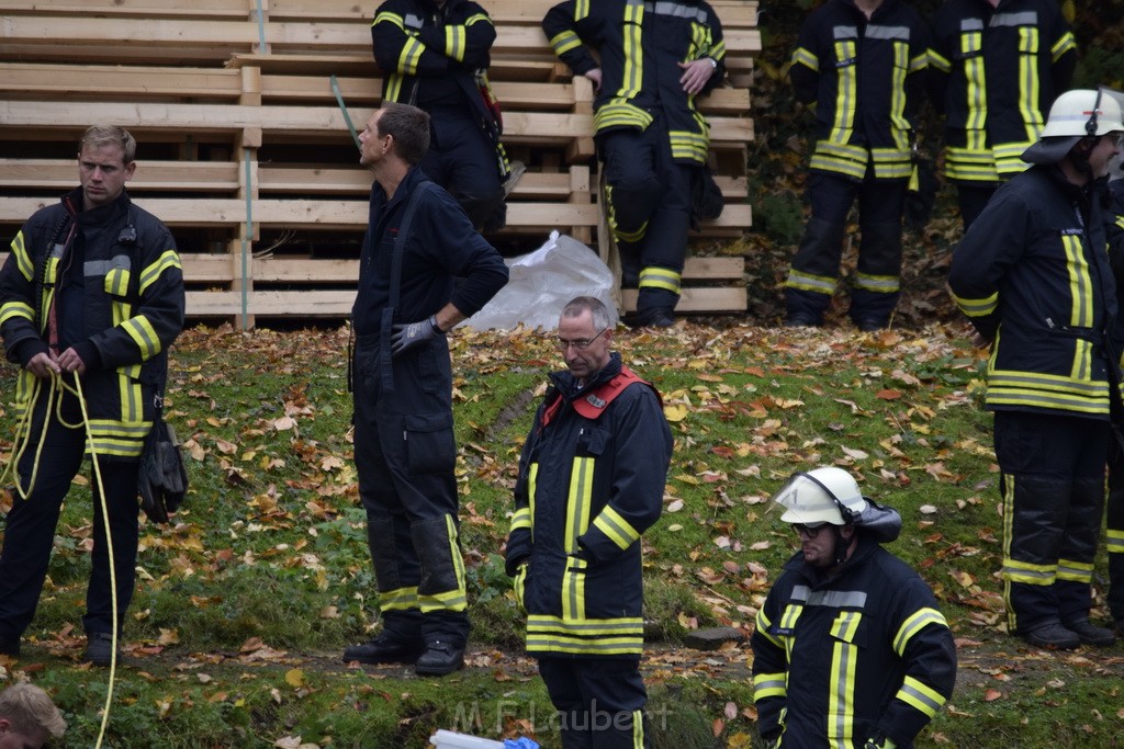 Einsatz BF Koeln PKW im See Koeln Esch P056.JPG - Miklos Laubert